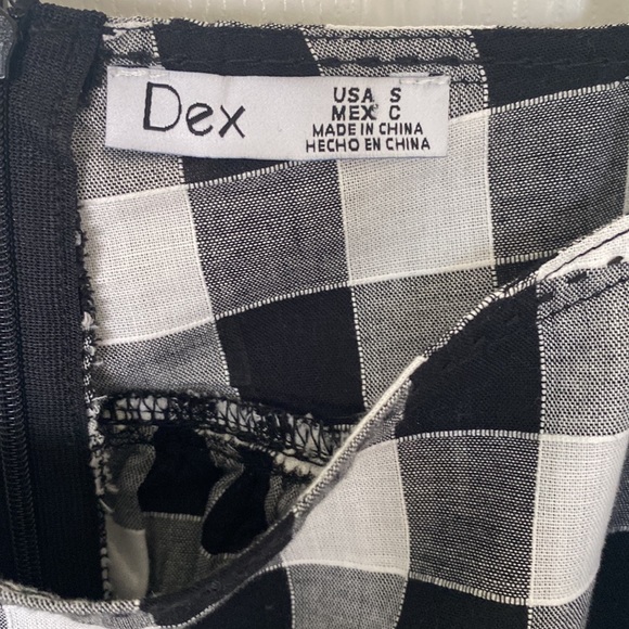 “Dex” gingham peplum top; size small ( ties at shoulders with back zipper)small - Picture 5 of 6